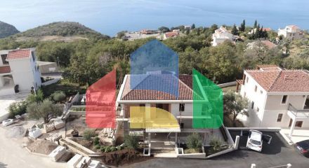 Роскошная современная вилла расположена в элитном поселке с видом на Свети Стефан и Будву.