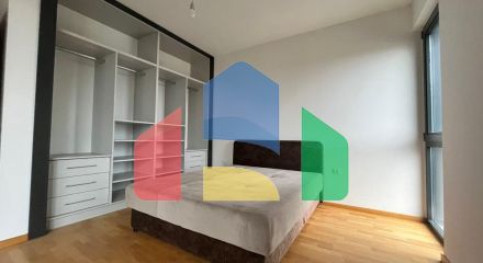 Предлагается к продаже большая квартира в новом доме на Святом Стефане.