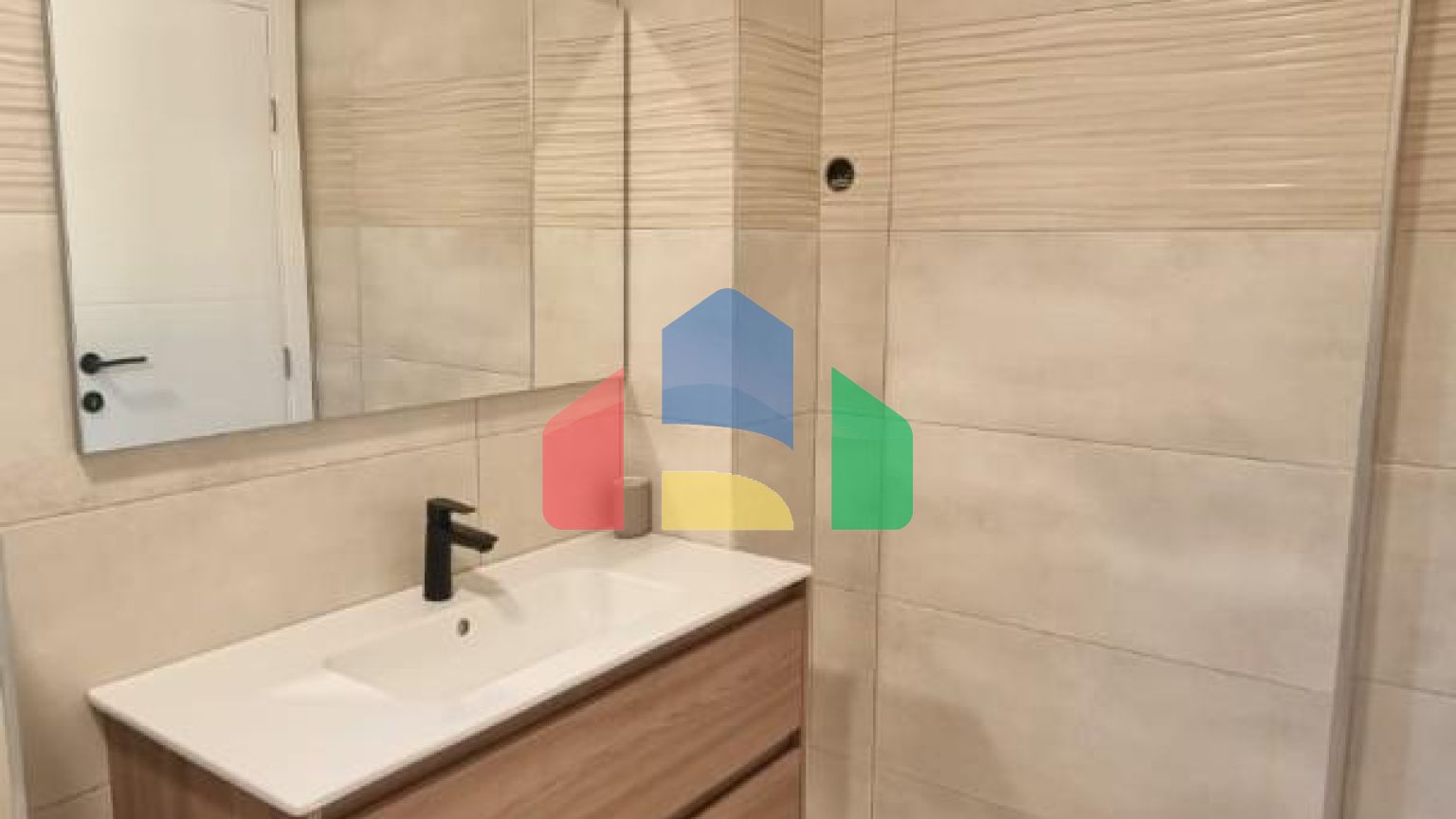 Новые виллы с бассейном в Будванской ривьере