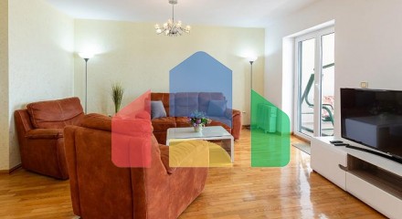 Spacious duplex apartment with sea view in Sveti Stefan
