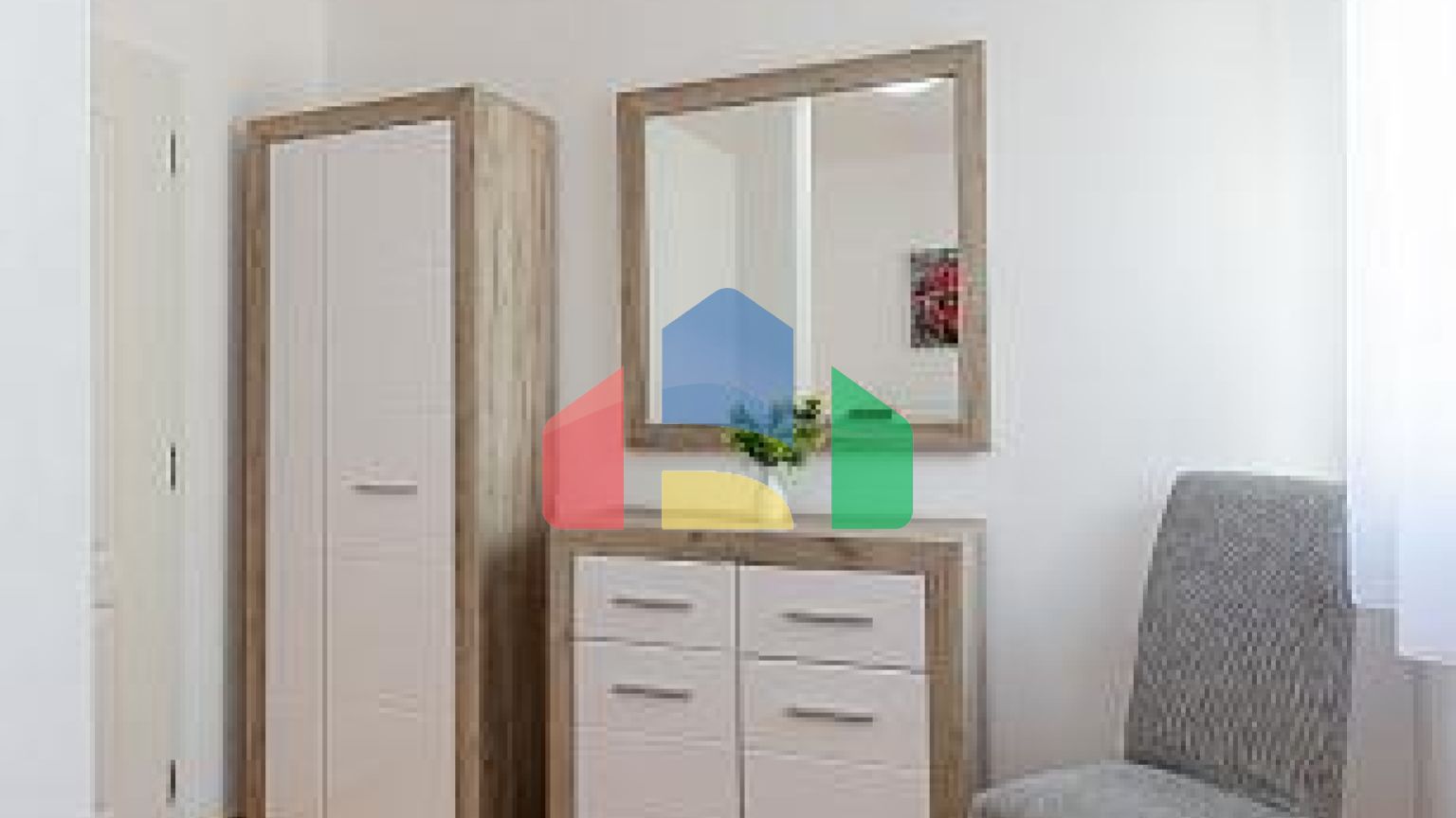 Просторная двухуровневая квартира с видом на море в Свети-Стефане