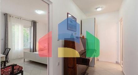 Квартира на продажу с видом на остров Свети Стефан