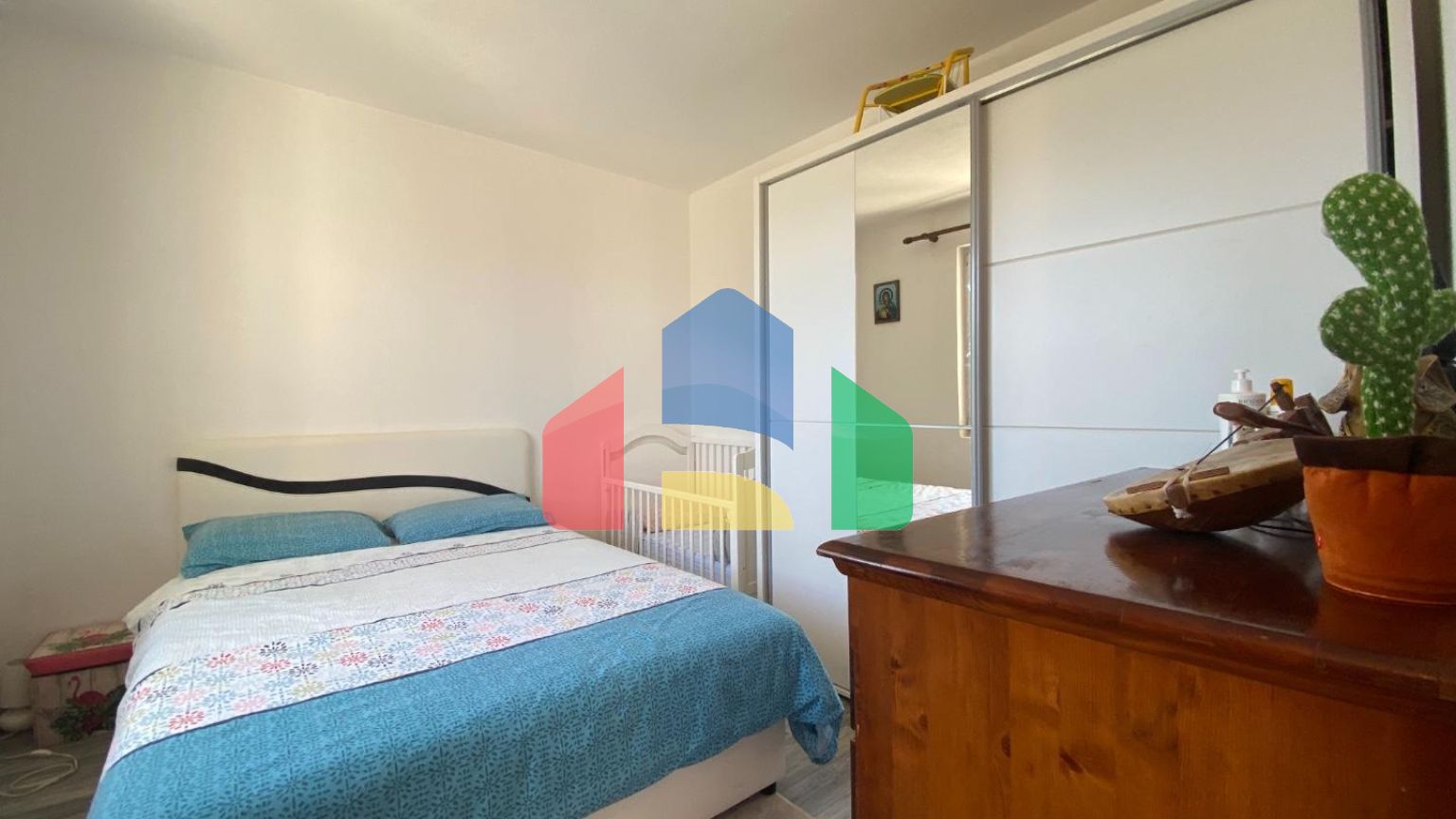 Новый дом с видом на море на полуострове Луштица