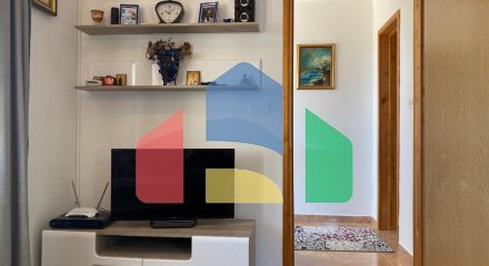 Новый дом с видом на море на полуострове Луштица