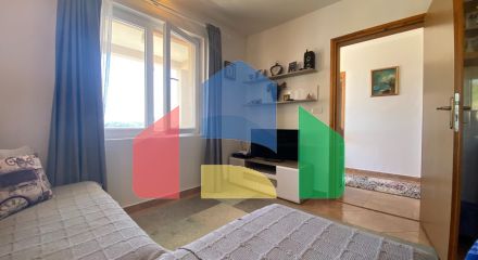 Новый дом с видом на море на полуострове Луштица