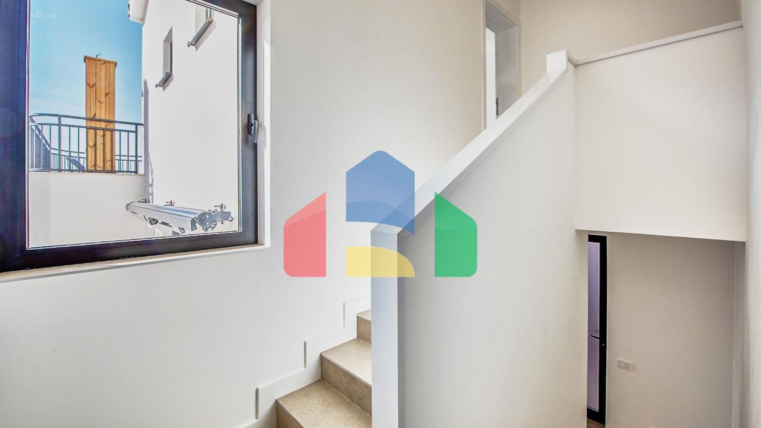 Новая вилла в Мажине, Тиват