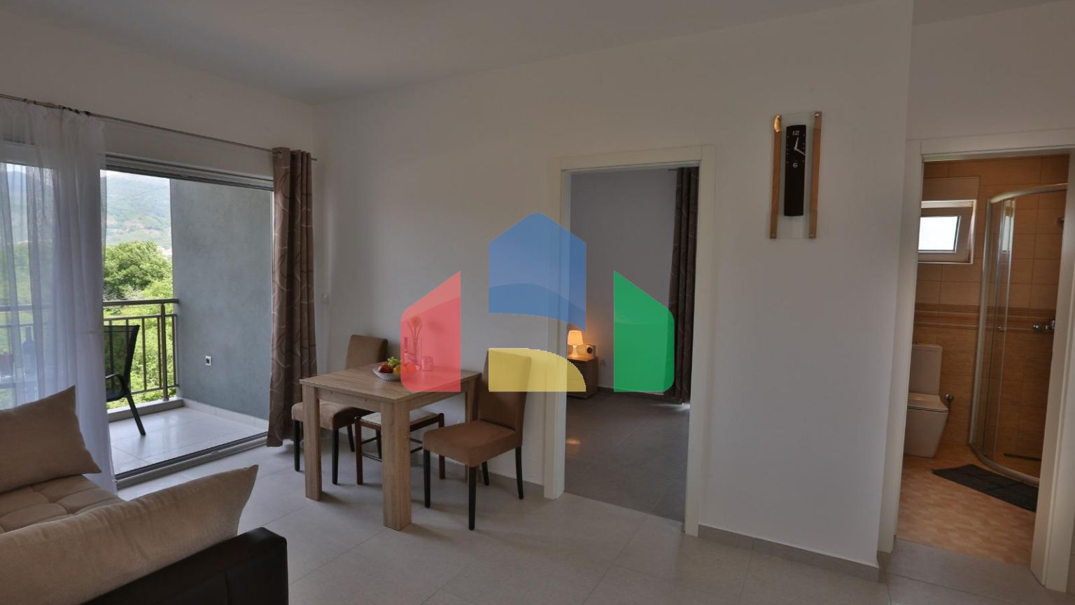 Готовый бизнес, мини-отель на 10 номеров в Тивате