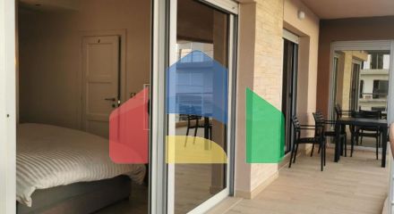 Luxurious apartment in a residential complex with a private area