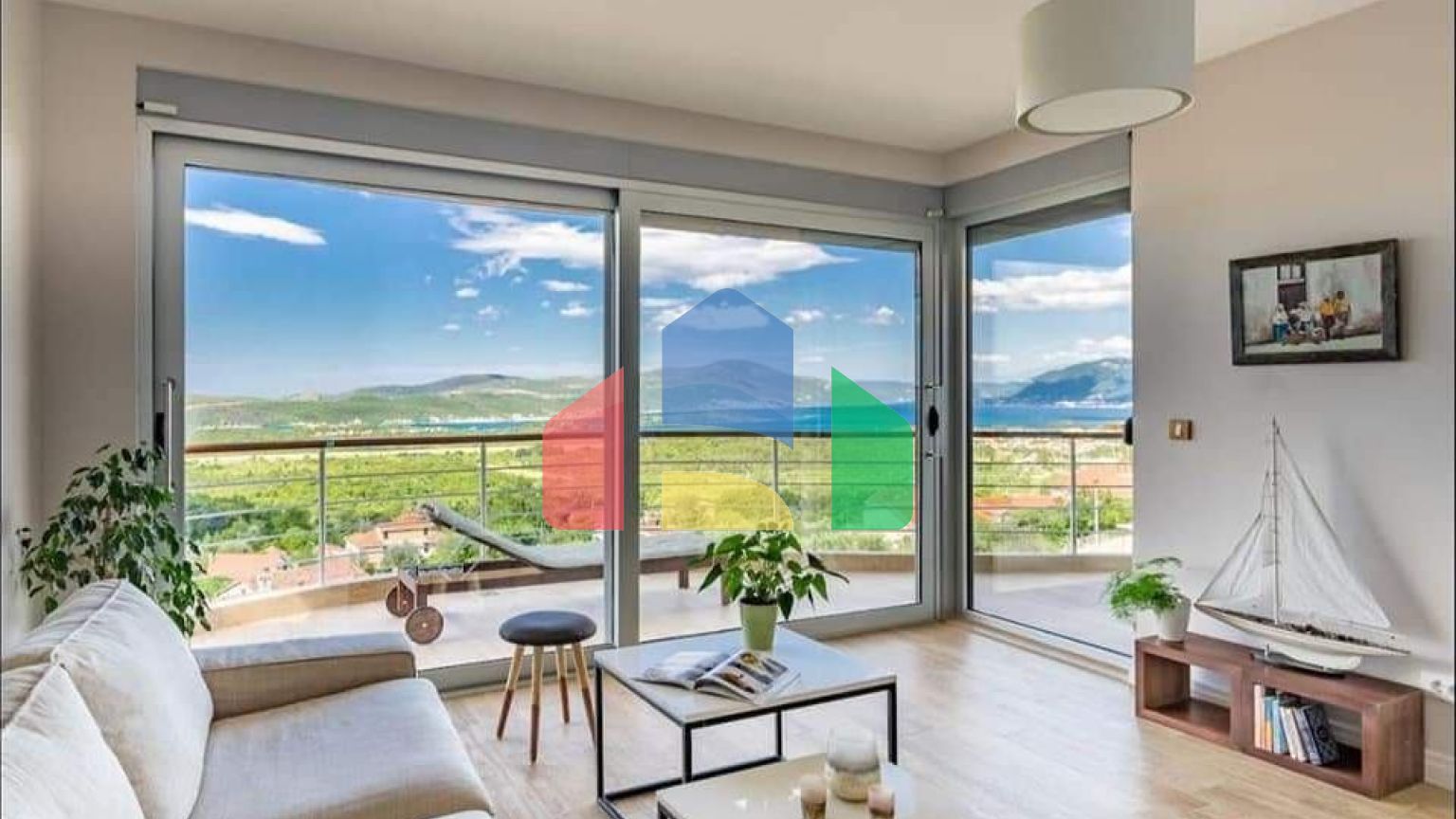 Шикарная квартира в жилом комплексе с приватной территорией