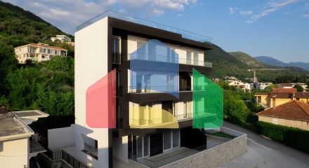 Квартира с одной спальней и паркинг-местом в клубном доме в Тивате