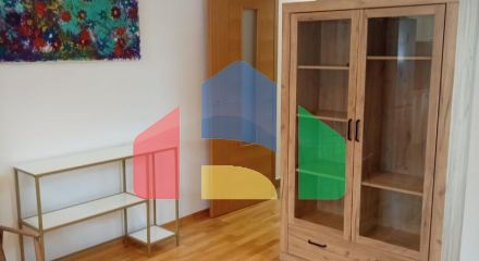 Квартира с 2 спальнями в Тивате в жилом комплексе