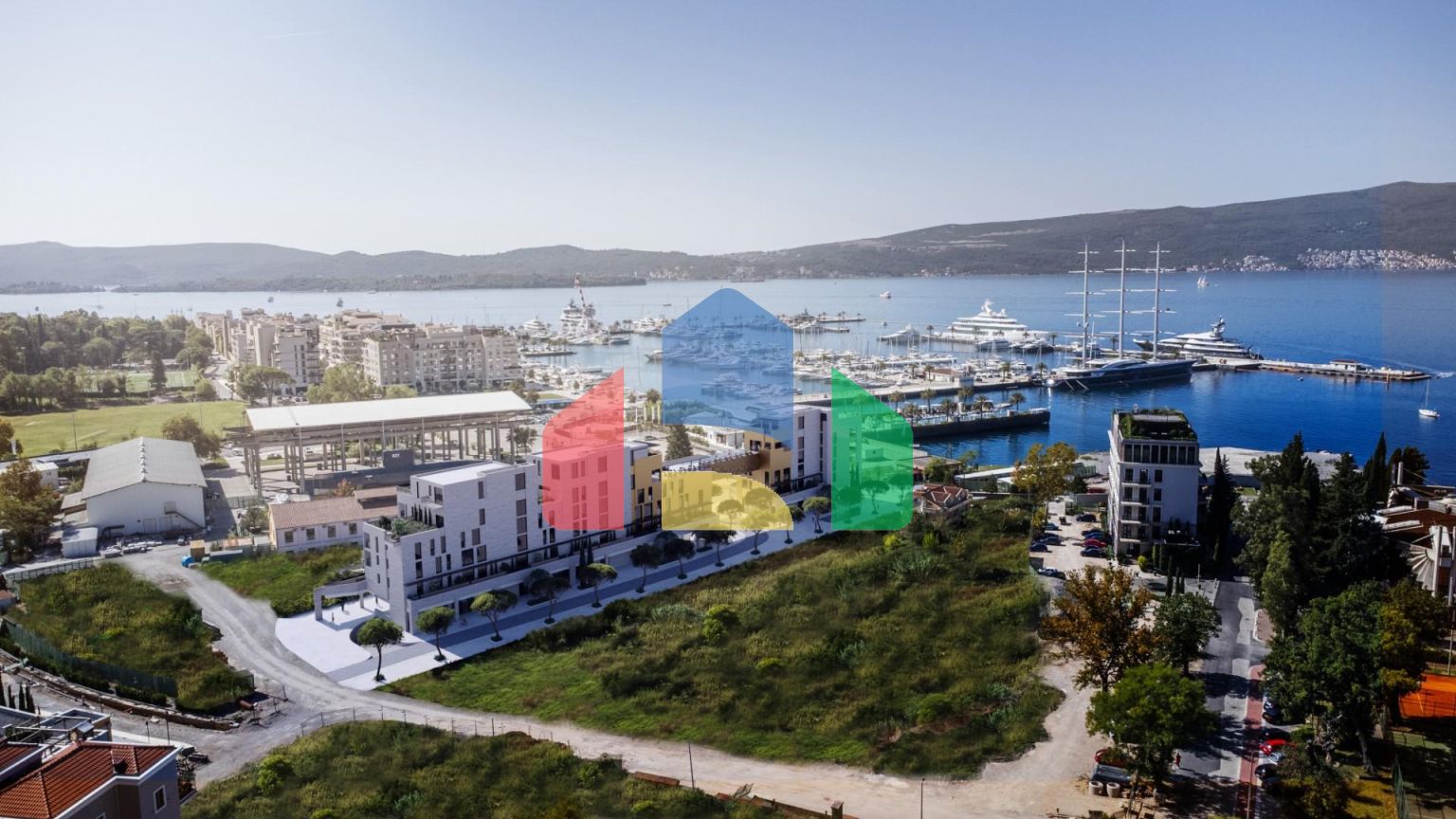 Новый элитный жилой комплекс в Порто-Монтенегро в Тивате.