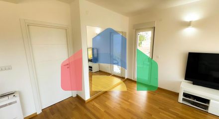 Apartment for sale in Tivat - 300,000 euros
