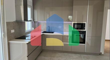 Apartment for sale in Tivat - 300,000 euros