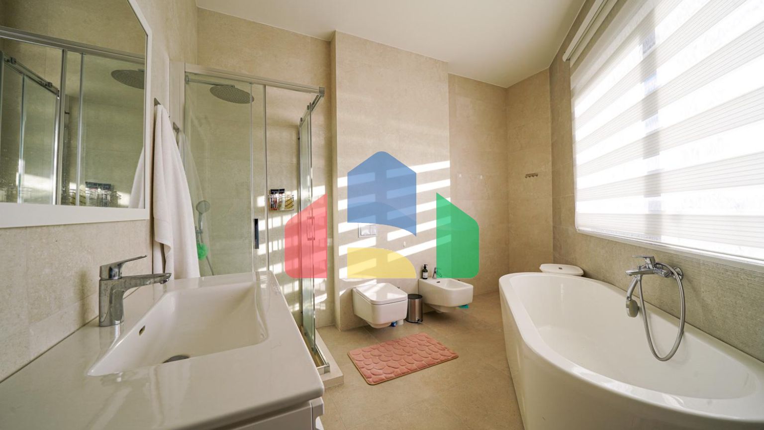 Роскошная меблированная вилла в тихом районе Тивата