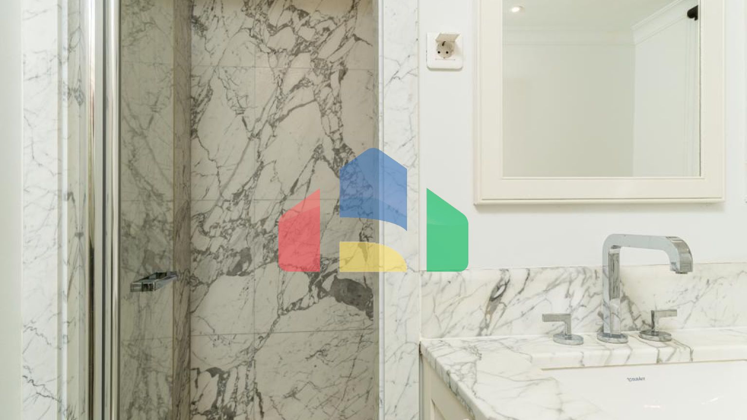 Продаётся стильная квартира в Порто Монтенегро!