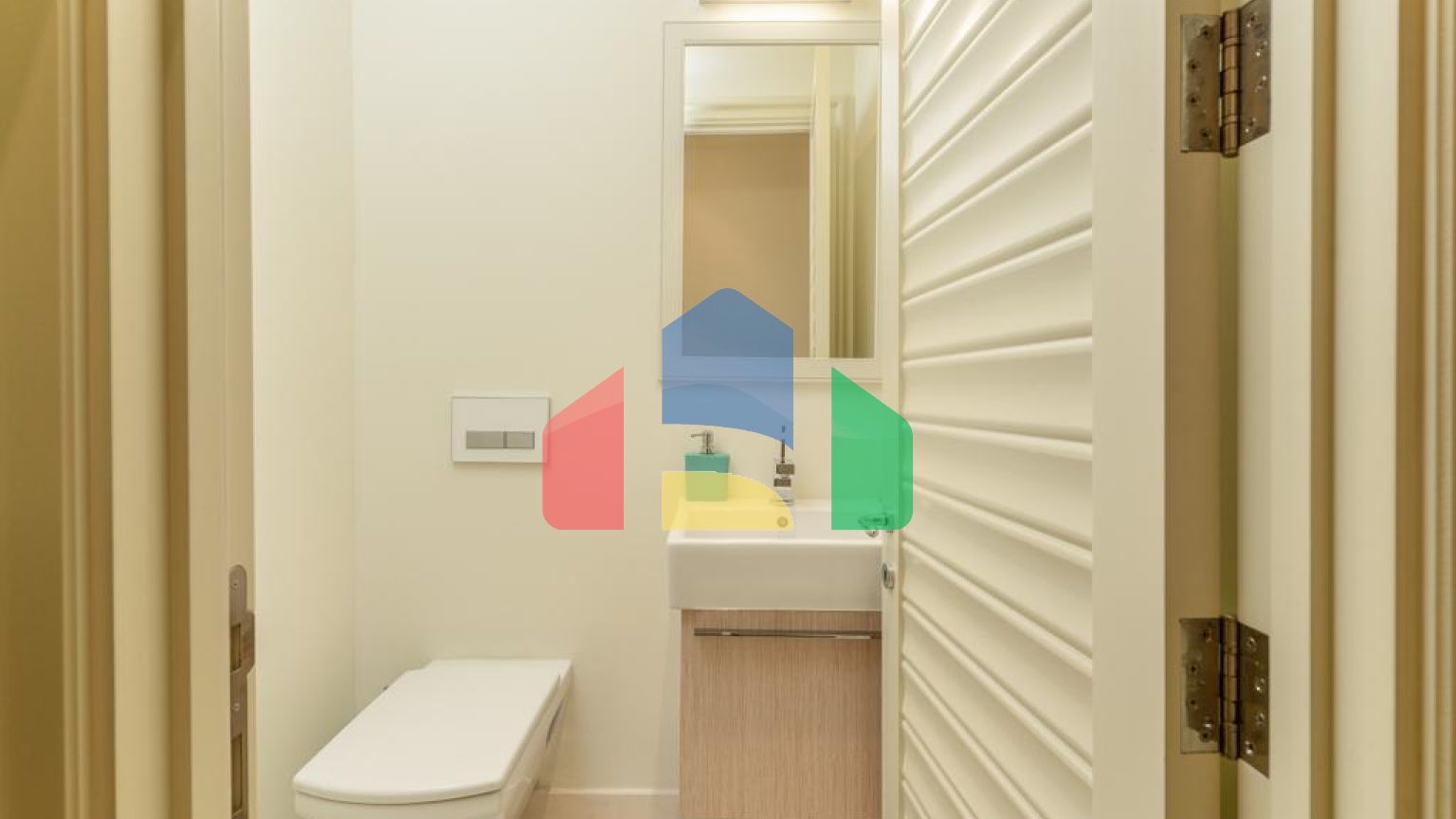 Продаётся стильная квартира в Порто Монтенегро!