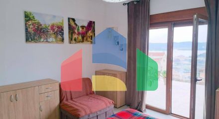 Просторная квартира с видом на море в Тивате, 270 000 €