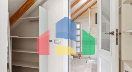 Продажа дома с тремя спальнями и видом на Бока-Которский залив
