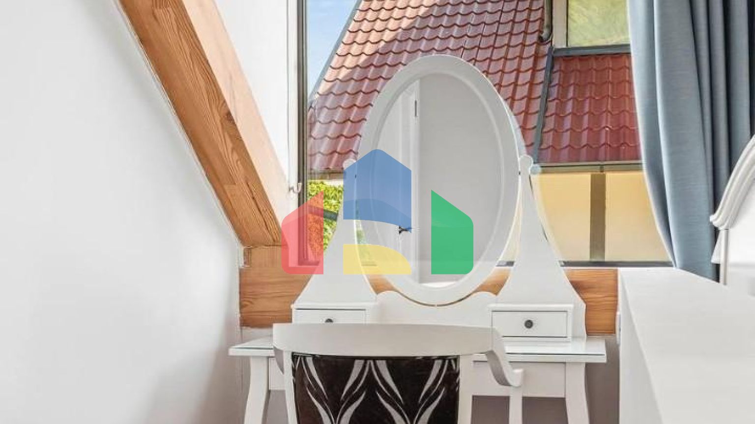 Продажа дома с тремя спальнями и видом на Бока-Которский залив