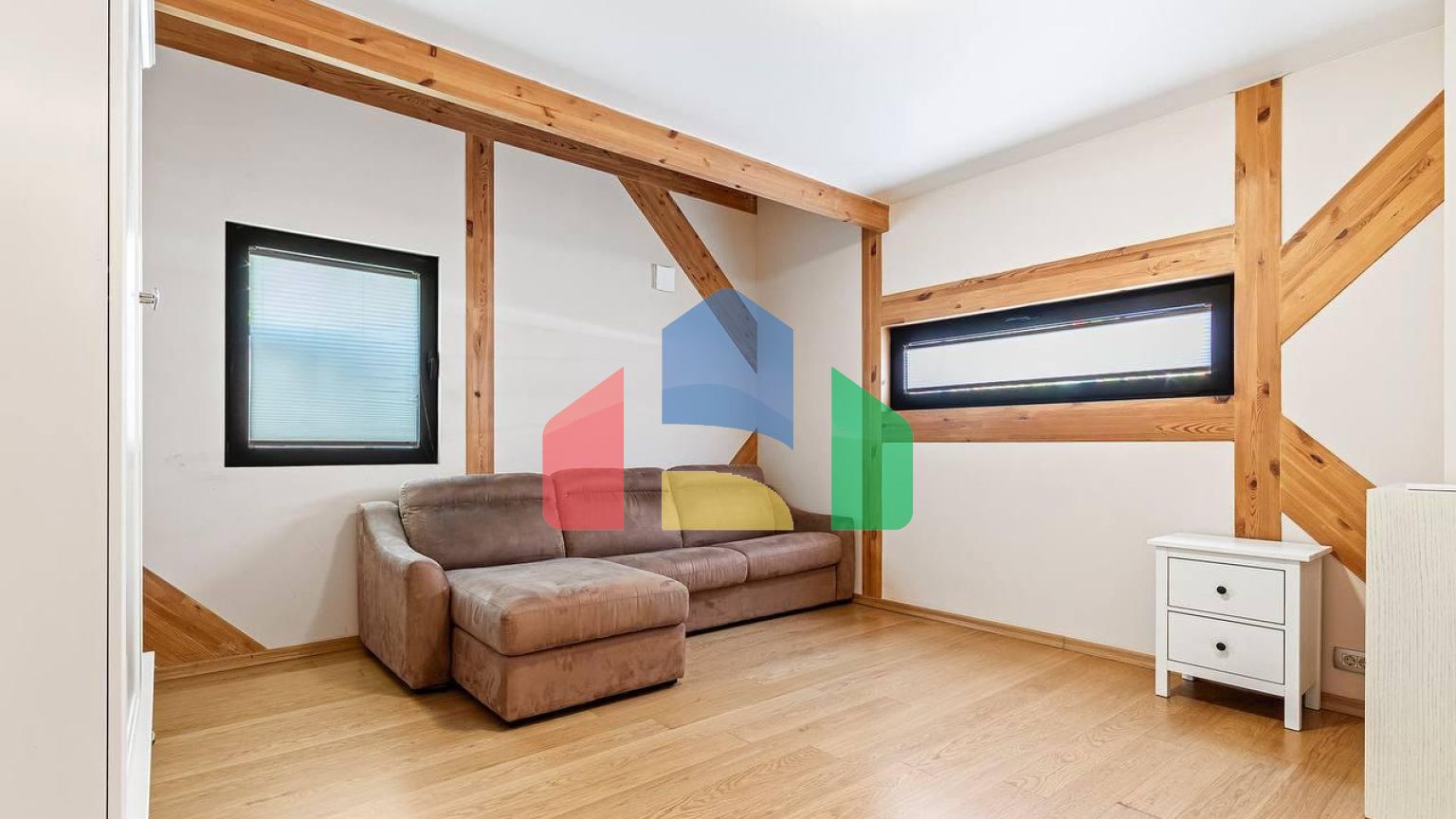 Продажа дома с тремя спальнями и видом на Бока-Которский залив