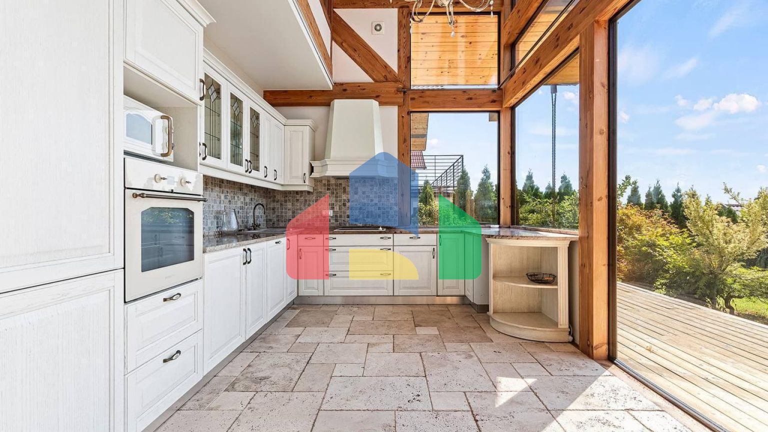 Продажа дома с тремя спальнями и видом на Бока-Которский залив