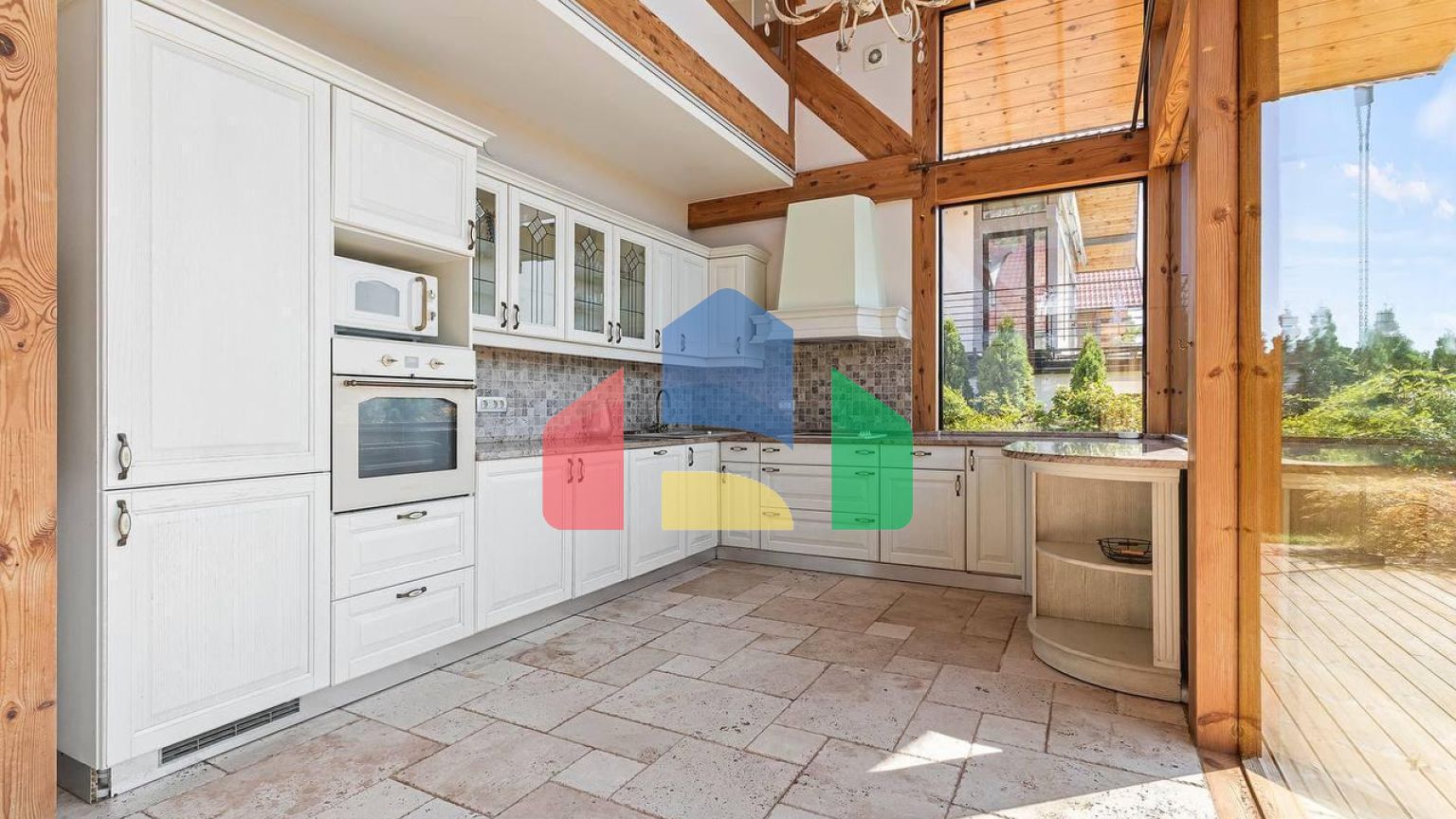 Продажа дома с тремя спальнями и видом на Бока-Которский залив