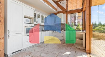 Продажа дома с тремя спальнями и видом на Бока-Которский залив