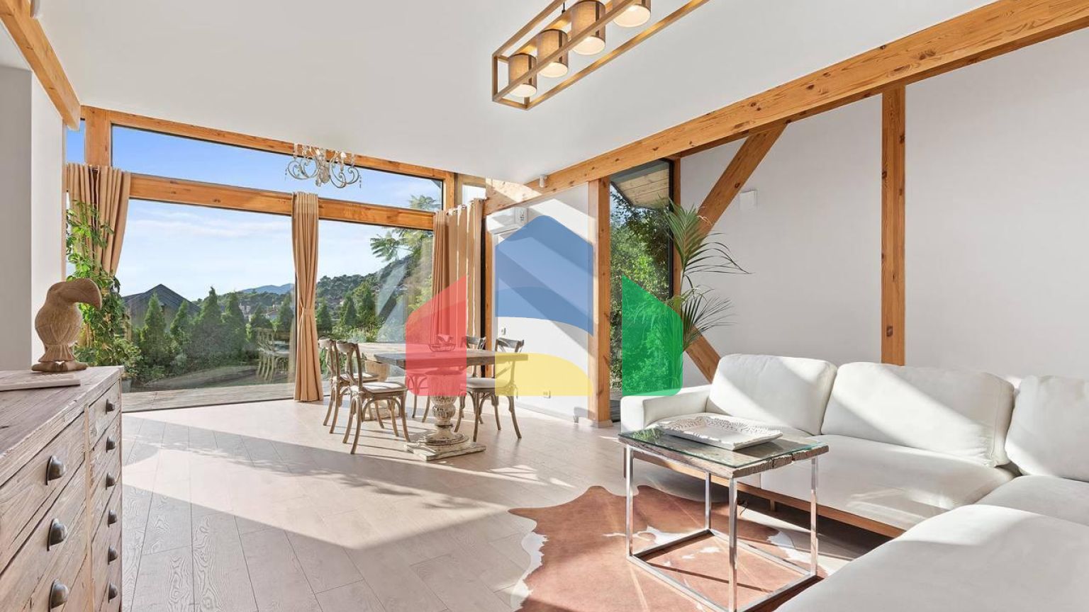 Продажа дома с тремя спальнями и видом на Бока-Которский залив