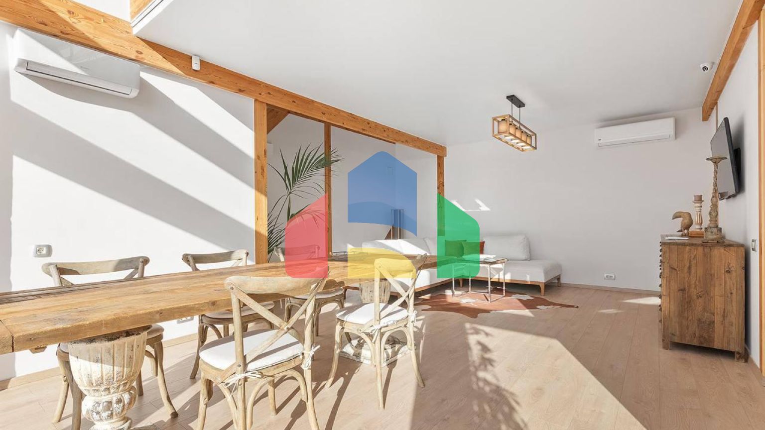 Продажа дома с тремя спальнями и видом на Бока-Которский залив