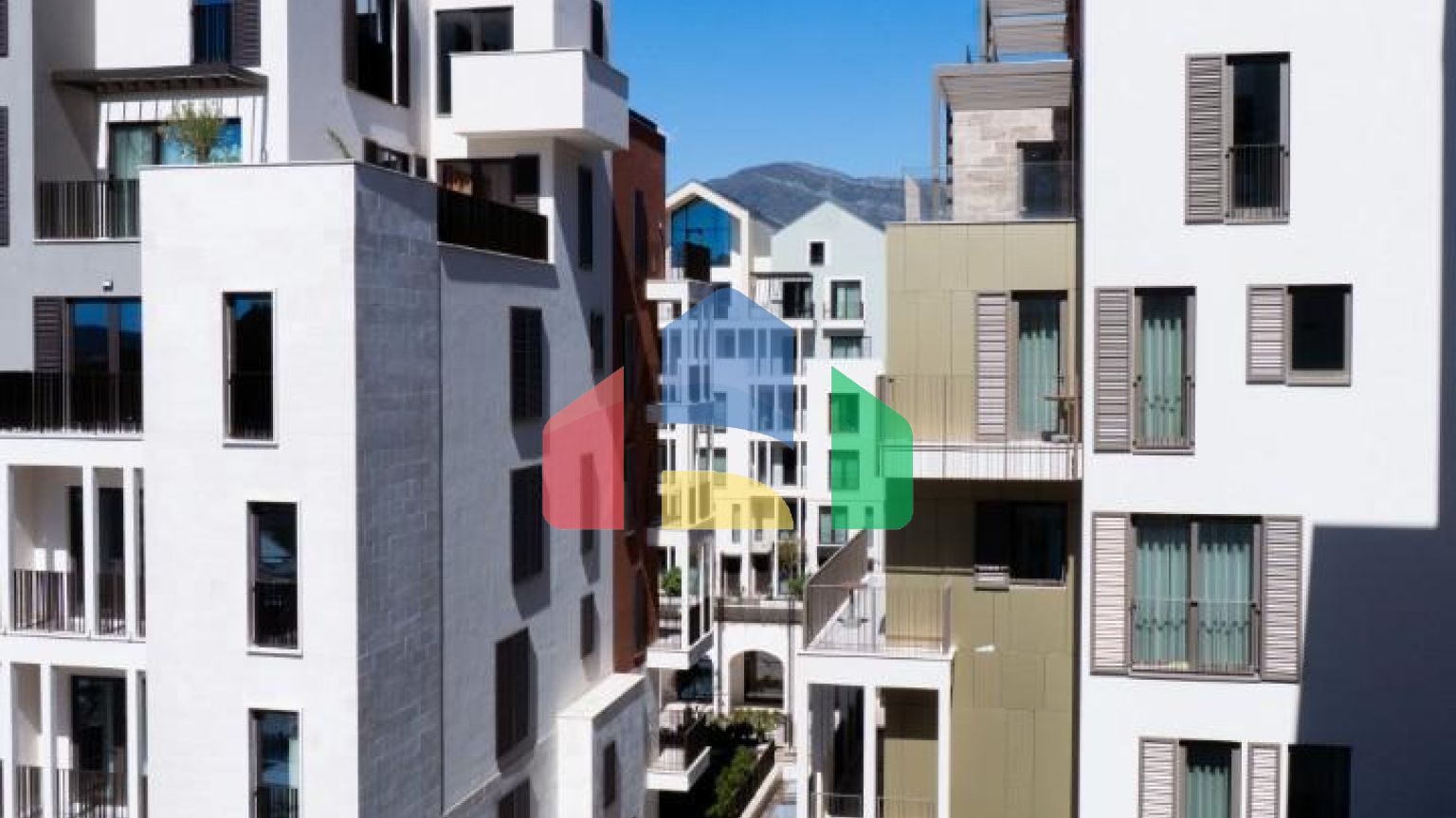 Современная 1-спальная квартира рядом с Porto Montenegro, Тиват