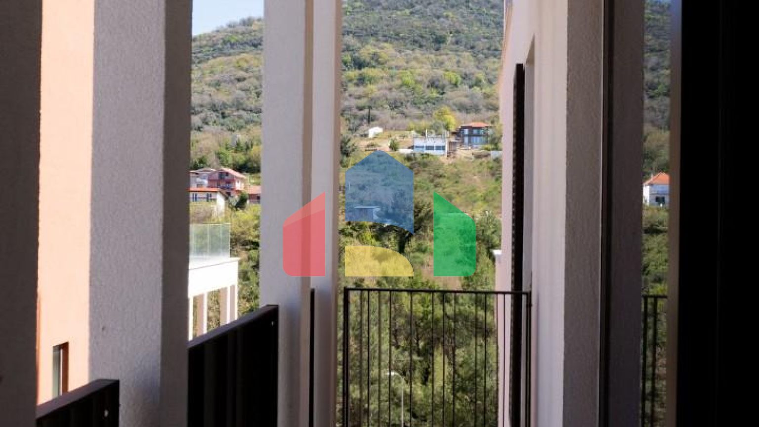 Современная 1-спальная квартира рядом с Porto Montenegro, Тиват