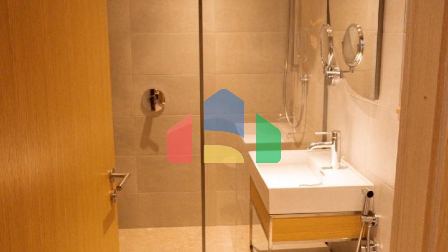 Современная 1-спальная квартира рядом с Porto Montenegro, Тиват