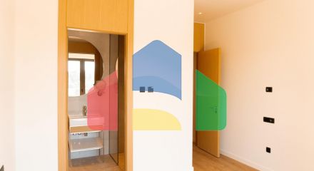 Просторная квартира с 2 спальнями и 2 санузлами в Boka Place, Тиват