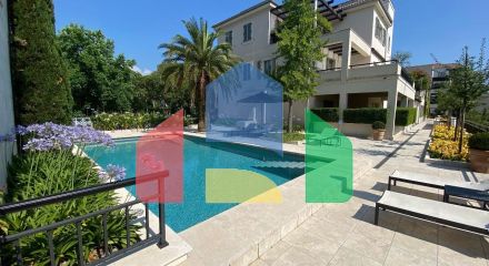 Апартаменты в Porto Montenegro, Тиват