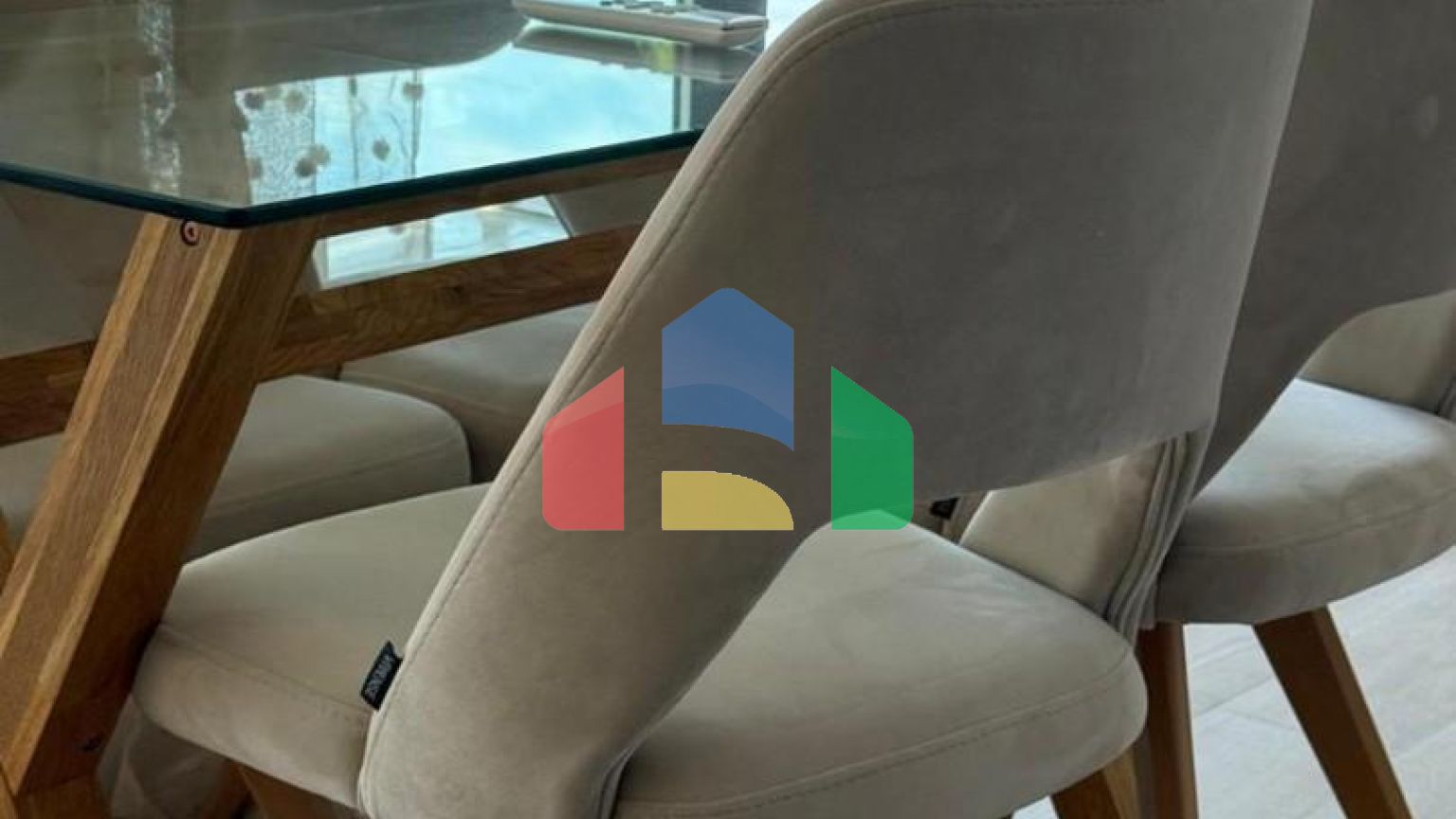 Шикарные апартаменты на продажу в Тивате