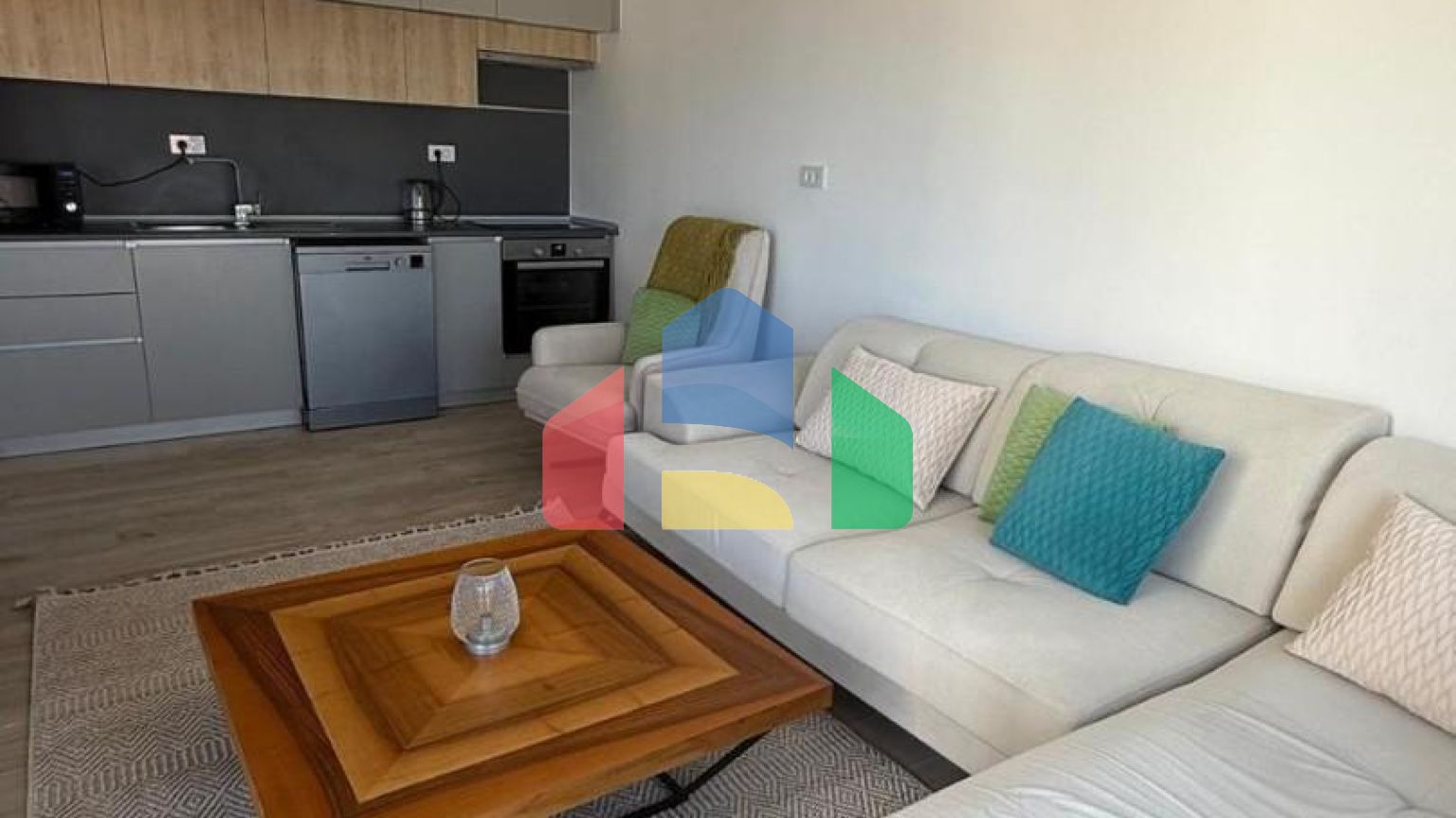 Шикарные апартаменты на продажу в Тивате