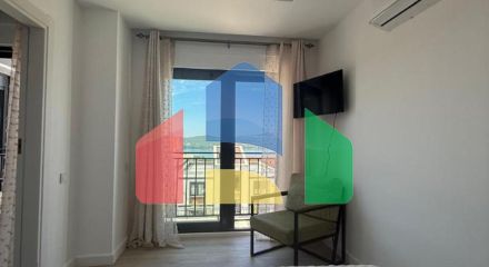 Шикарные апартаменты на продажу в Тивате