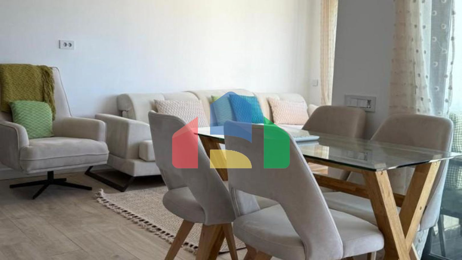 Шикарные апартаменты на продажу в Тивате