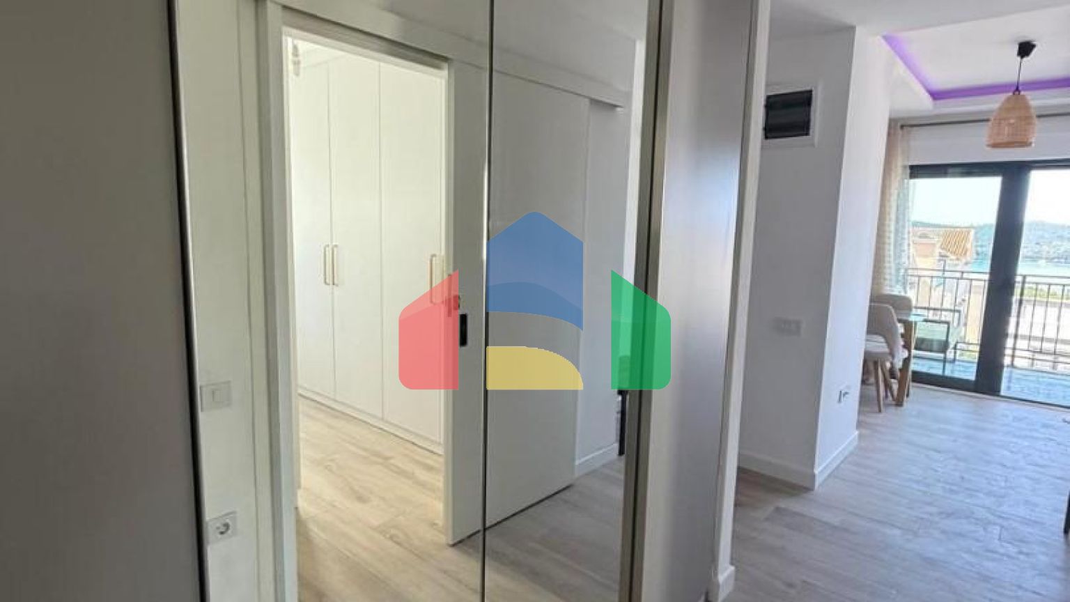 Шикарные апартаменты на продажу в Тивате