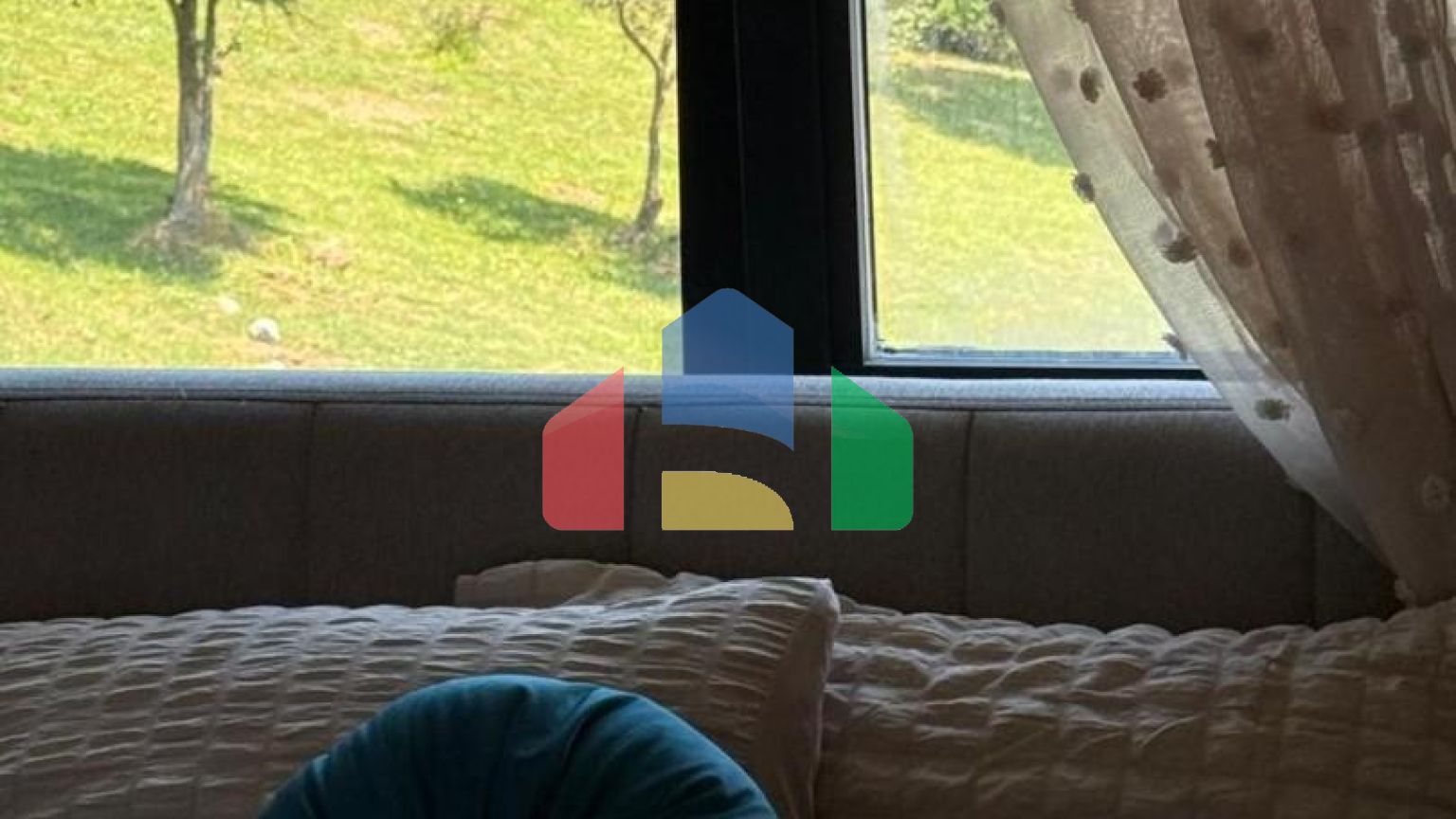 Шикарные апартаменты на продажу в Тивате