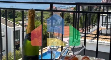 Шикарные апартаменты на продажу в Тивате