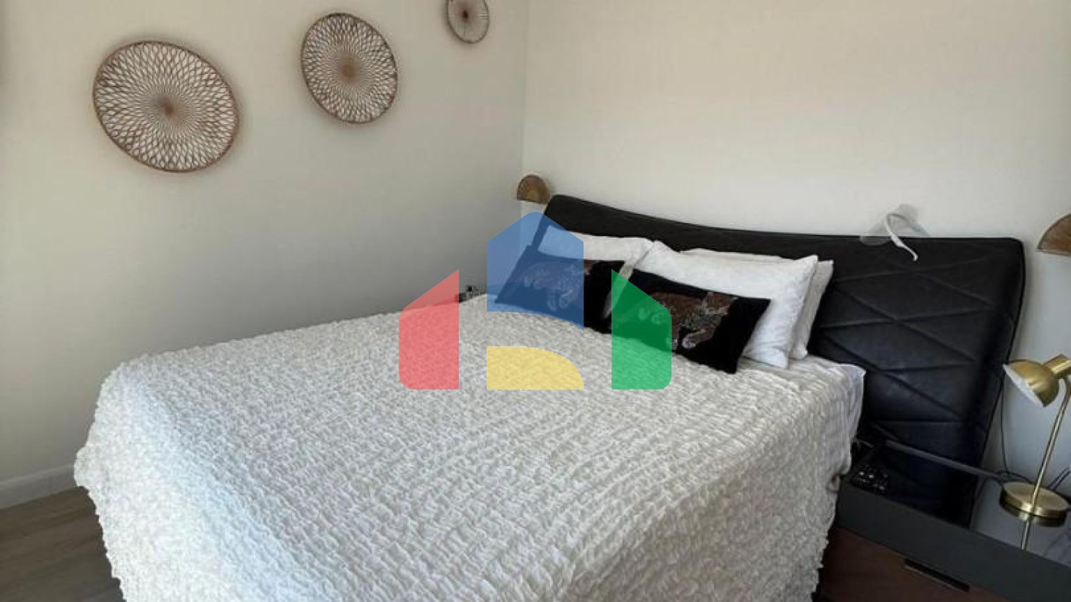 Шикарные апартаменты на продажу в Тивате