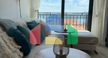 Шикарные апартаменты на продажу в Тивате