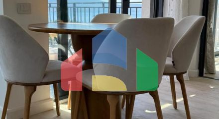 Шикарные апартаменты на продажу в Тивате