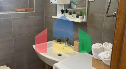 Пентхаус с большой террасой и парковкой в Тиват — 99 м², 3 спальни