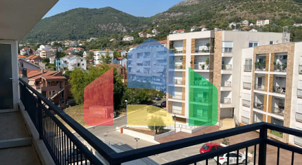 Пентхаус с большой террасой и парковкой в Тиват — 99 м², 3 спальни