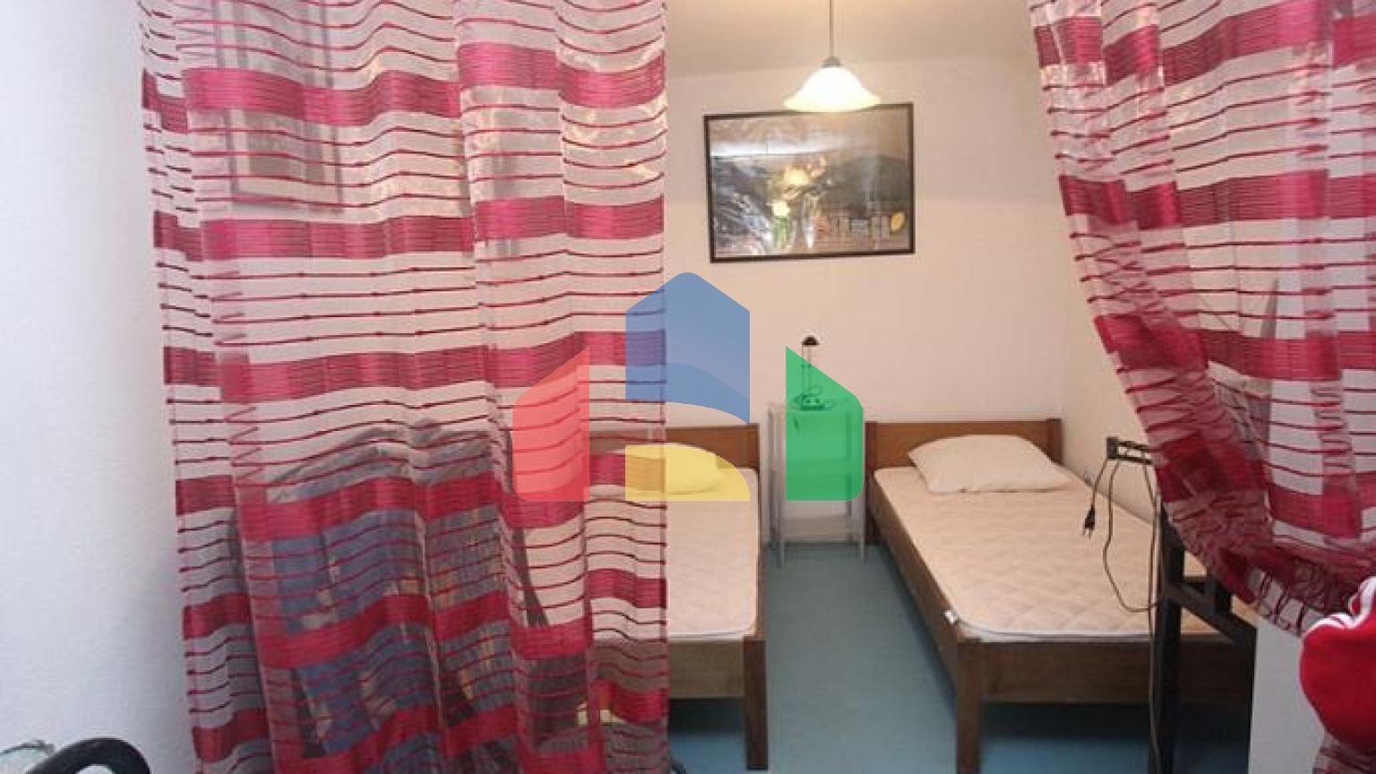 Дом в тихом районе Луштици