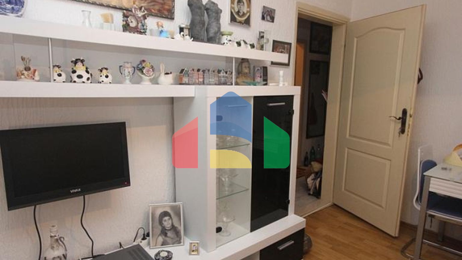 Дом в тихом районе Луштици