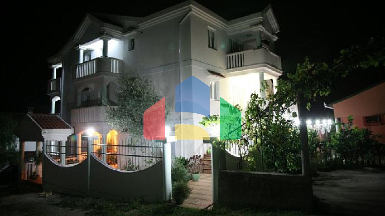 Мини-отель в Тивате